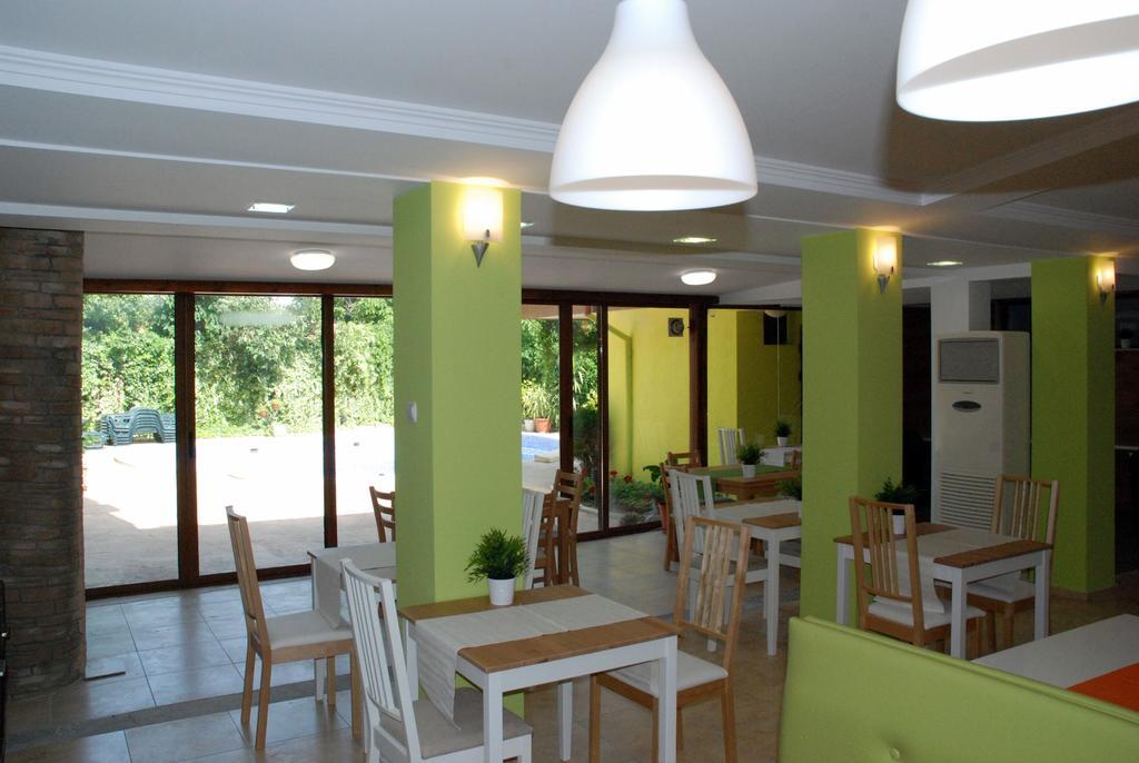 Green Hisar Hotel Family Chisarja Exteriör bild