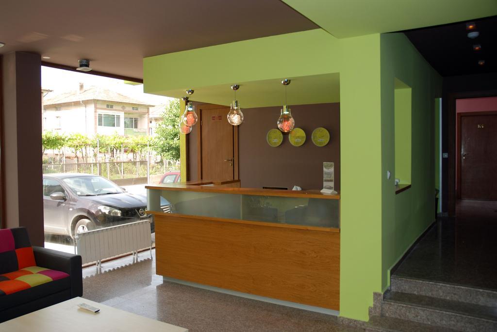 Green Hisar Hotel Family Chisarja Exteriör bild