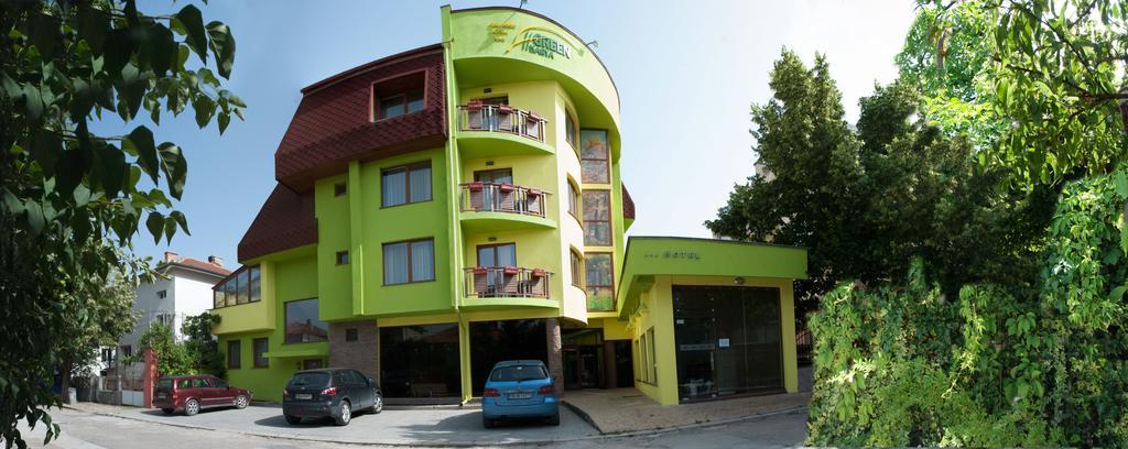 Green Hisar Hotel Family Chisarja Exteriör bild